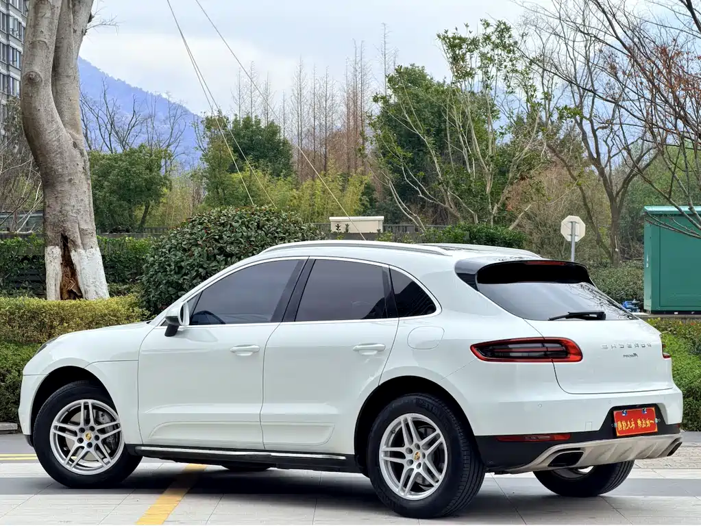 Porsche Porsche Macan 2017 Macan 2.0T 2017 - thumbnail 17