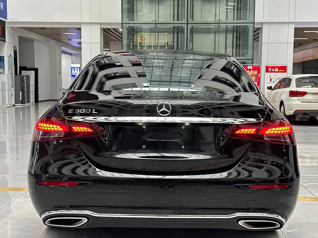 Mercedes-Benz Mercedes-Benz E-Class 2023 E 260 L 2023 - thumbnail 5