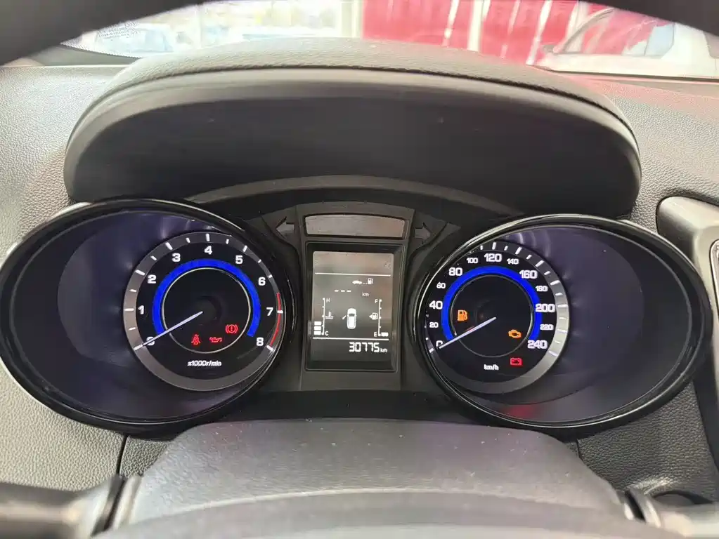 Changan Changan CS15 2016 1.5L Manual Fashion Edition 2017 - thumbnail 6