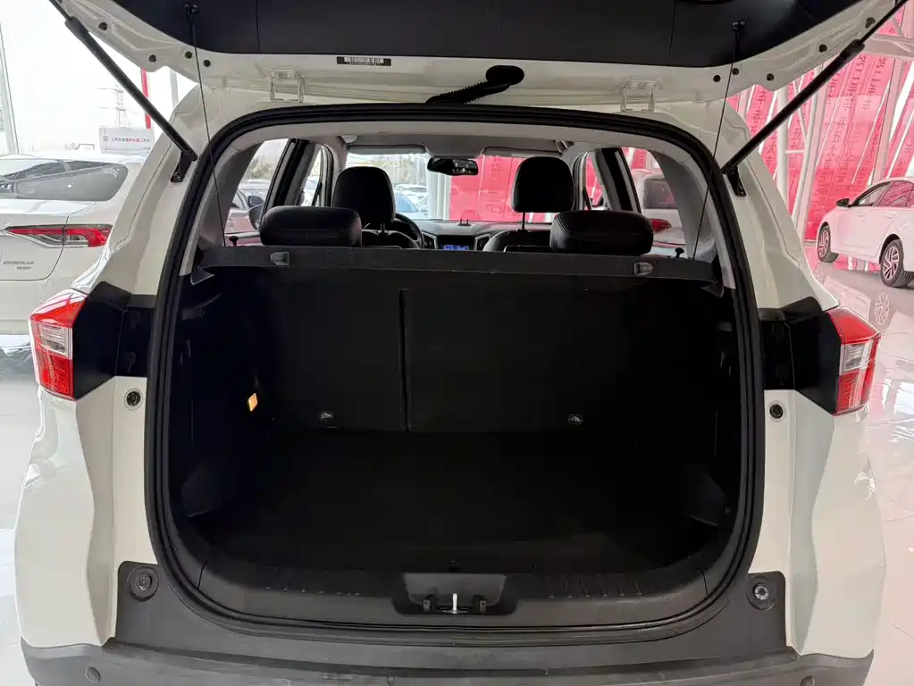 Changan Changan CS15 2016 1.5L Manual Fashion Edition 2017 - thumbnail 10