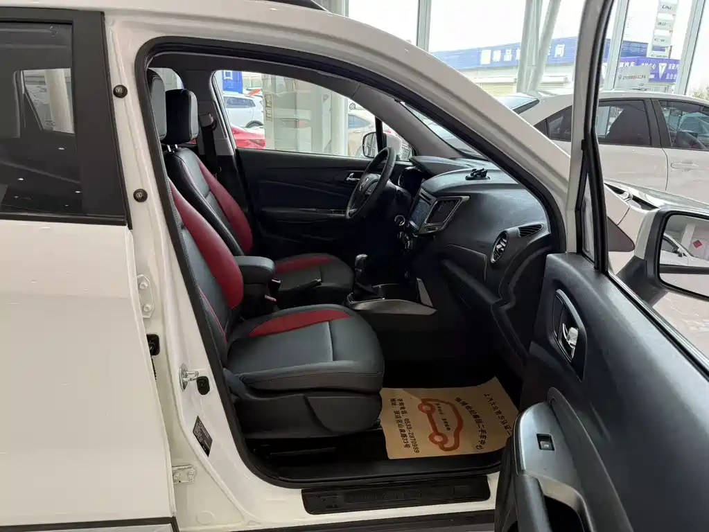Changan Changan CS15 2016 1.5L Manual Fashion Edition 2017 - thumbnail 14