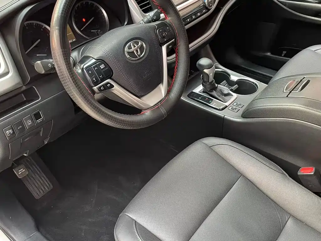 Toyota Toyota Highlander 2017 2.0T AWD Luxury Edition 7-seater 2017 - thumbnail 4