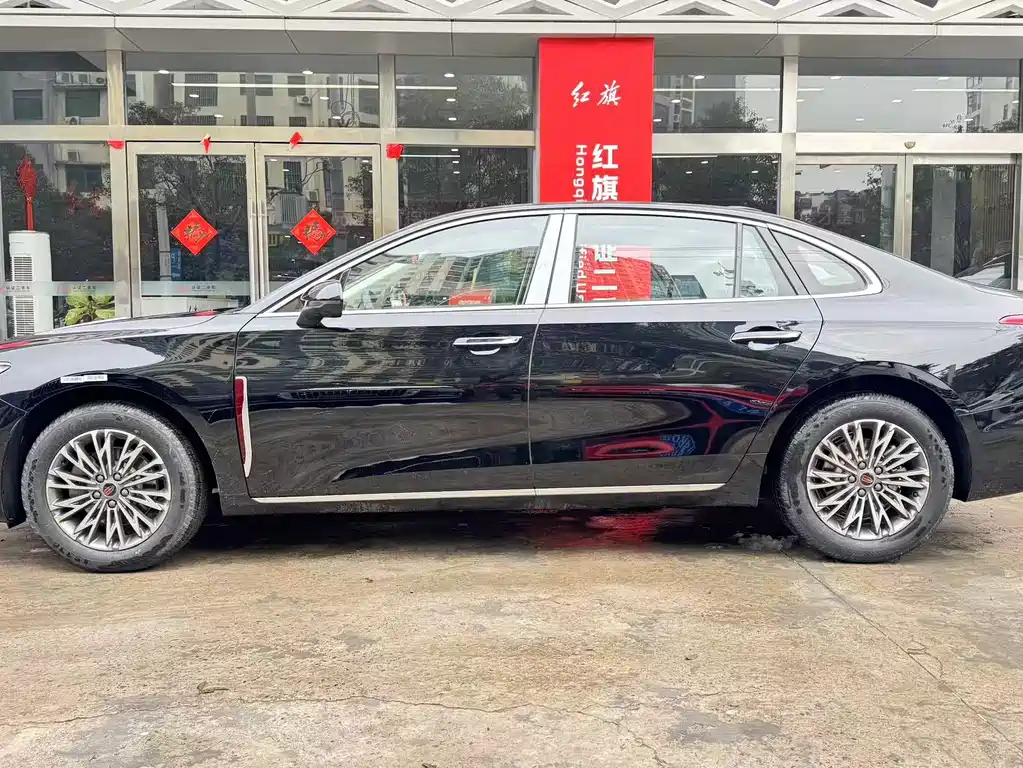Hongqi Hongqi H5 2025 1.5T DCT Flag Rhythm Edition 2026 - thumbnail 3
