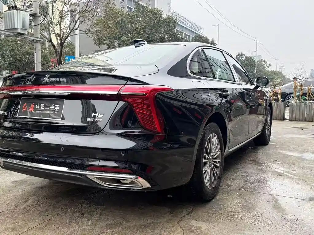 Hongqi Hongqi H5 2025 1.5T DCT Flag Rhythm Edition 2026 - thumbnail 6