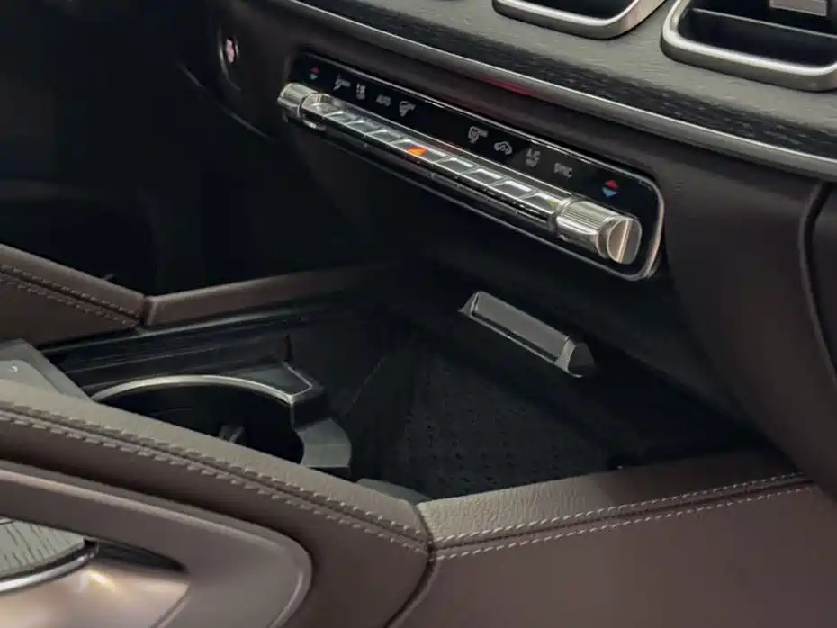 Mercedes-Benz Mercedes-Benz GLS 2024 GLS 450 4MATIC Luxury Edition 2024 - thumbnail 21