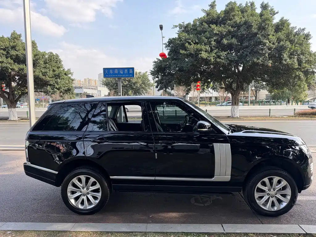 Land Rover Range Rover 2017 3.0T Diesel Middle East Version 2017 - thumbnail 4