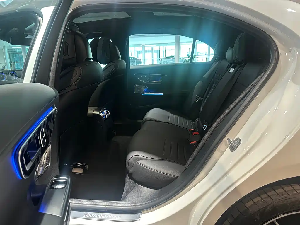 Mercedes-Benz Mercedes-Benz C-Class 2025 C 260 L Night Sport Edition 2025 - thumbnail 7