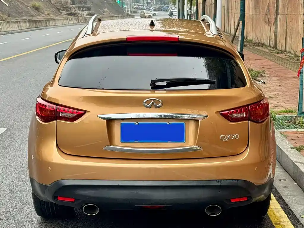Infiniti Infiniti QX70 2013 3.7L Standard Edition 2014 - thumbnail 4