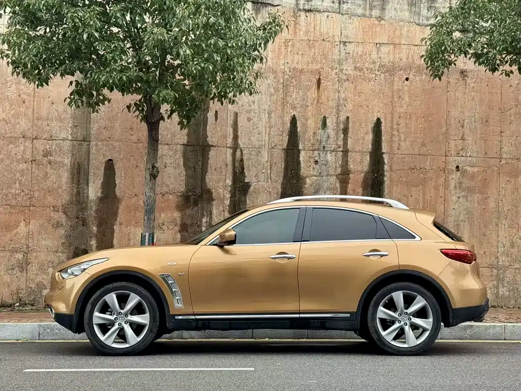 Infiniti Infiniti QX70 2013 3.7L Standard Edition 2014 - thumbnail 5