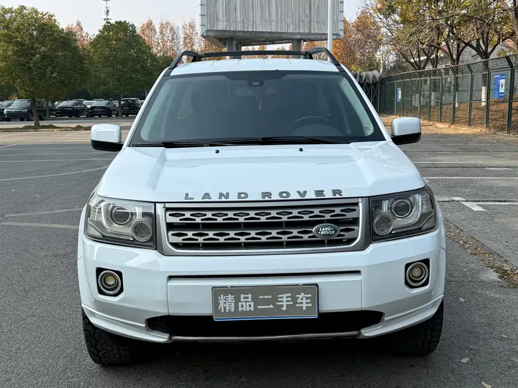 Land Rover Freelander 2 2013 2.2L SD4 S Diesel 2013 - thumbnail 2