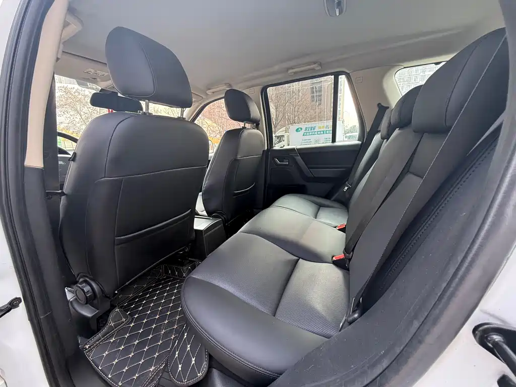 Land Rover Freelander 2 2013 2.2L SD4 S Diesel 2013 - thumbnail 5