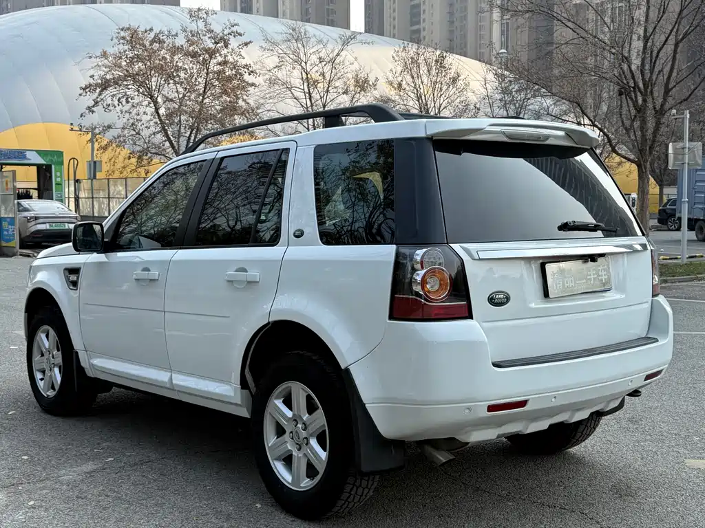 Land Rover Freelander 2 2013 2.2L SD4 S Diesel 2013 - thumbnail 13