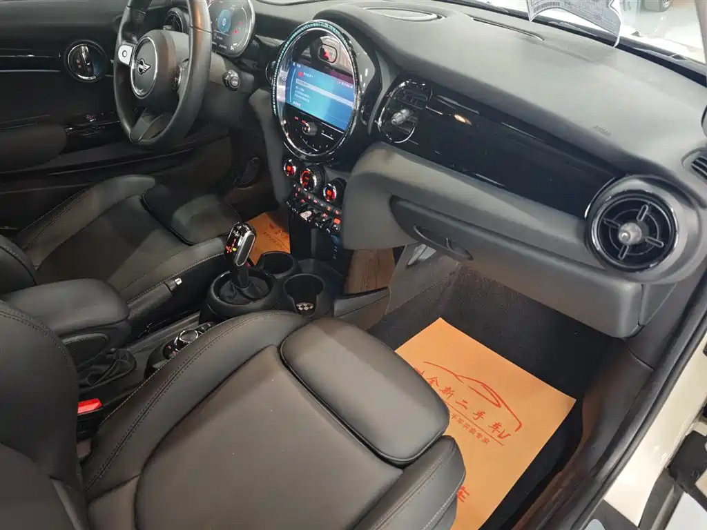 MINI MINI 2022 1.5T COOPER Artist 2022 - thumbnail 10