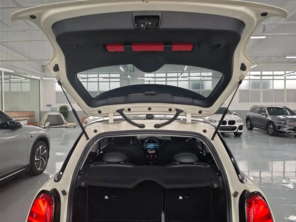 MINI MINI 2022 1.5T COOPER Artist 2022 - thumbnail 11