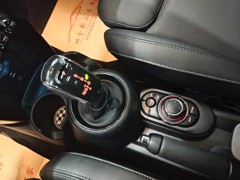 MINI MINI 2022 1.5T COOPER Artist 2022 - thumbnail 19