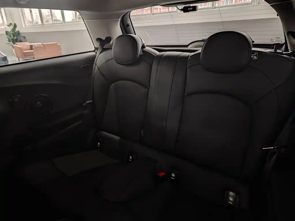 MINI MINI 2022 1.5T COOPER Artist 2022 - thumbnail 23