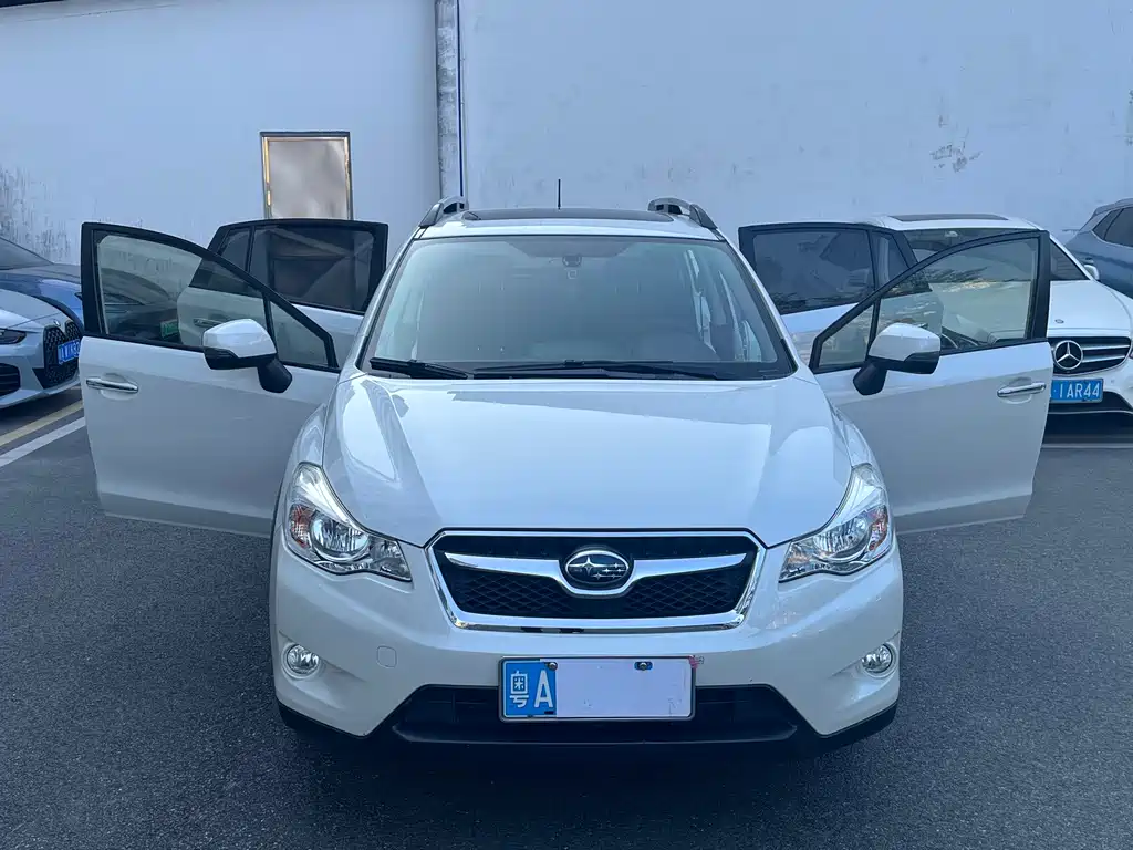 Subaru Subaru XV 2014 2.0i Comfort Edition 2014 - thumbnail 2