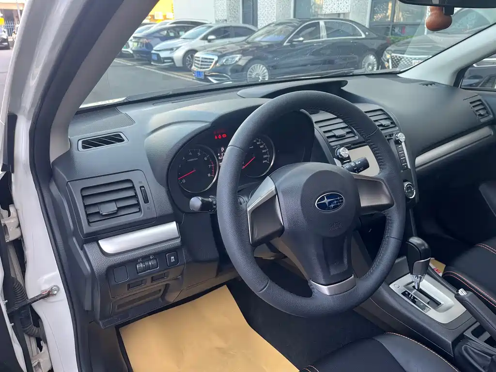Subaru Subaru XV 2014 2.0i Comfort Edition 2014 - thumbnail 10