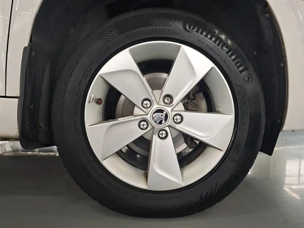 Skoda Škoda Yeti 2016 1.4TSI DSG Ambition Edition 2016 - thumbnail 6