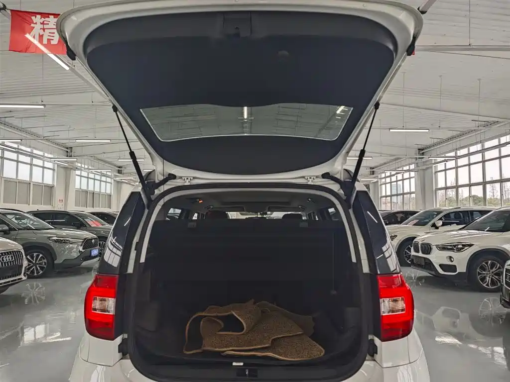 Skoda Škoda Yeti 2016 1.4TSI DSG Ambition Edition 2016 - thumbnail 8