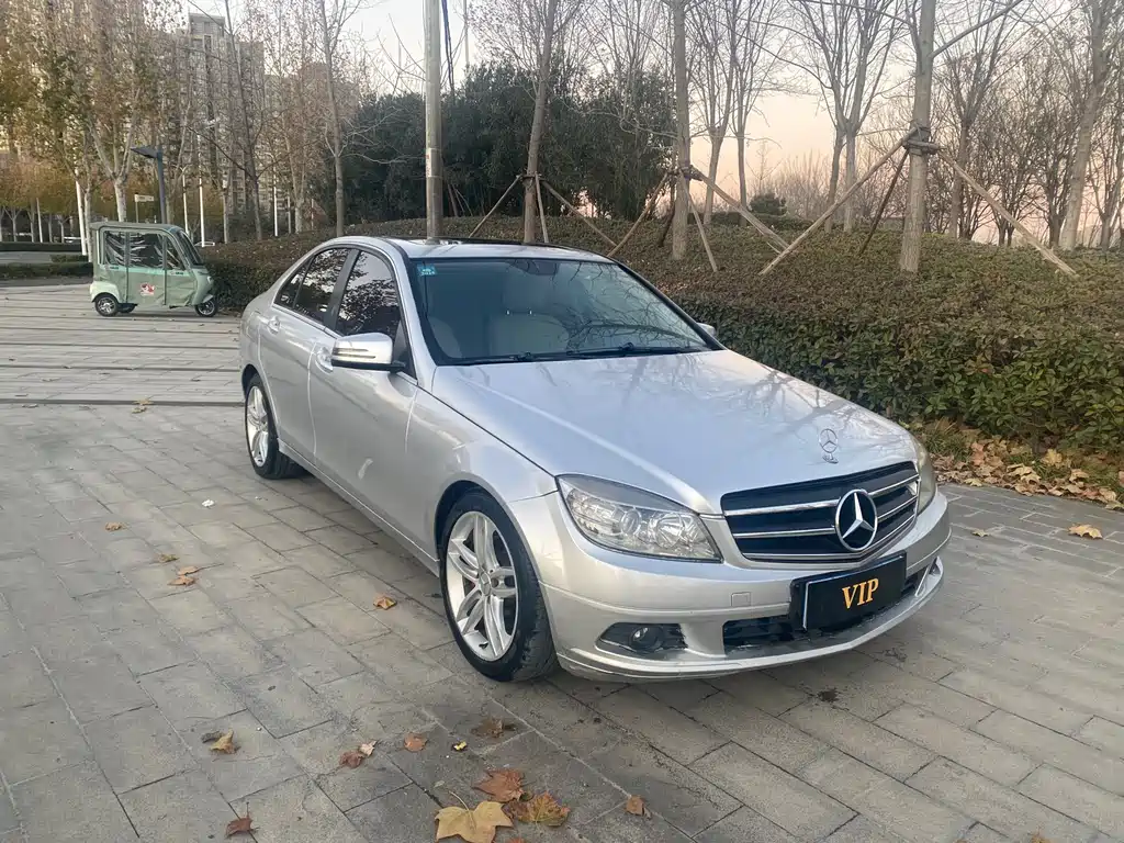 Mercedes-Benz Mercedes-Benz C-Class 2010 C 180K Classic 2010 - thumbnail 3