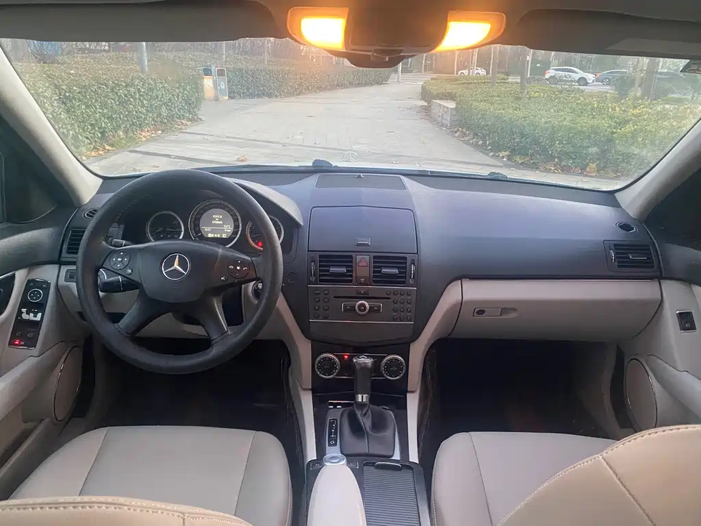 Mercedes-Benz Mercedes-Benz C-Class 2010 C 180K Classic 2010 - thumbnail 7
