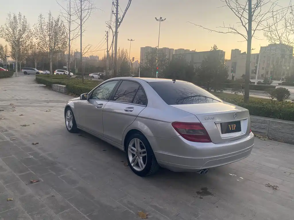 Mercedes-Benz Mercedes-Benz C-Class 2010 C 180K Classic 2010 - thumbnail 13