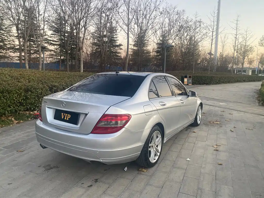 Mercedes-Benz Mercedes-Benz C-Class 2010 C 180K Classic 2010 - thumbnail 17