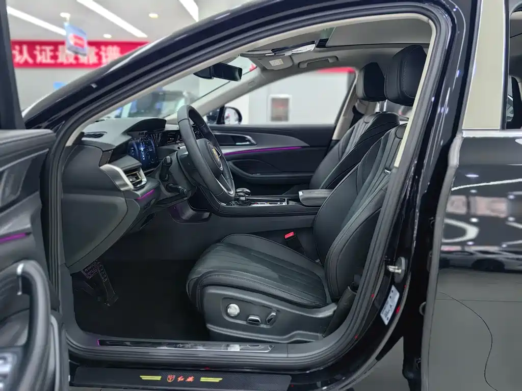 Hongqi Hongqi H5 2023 2.0T Automatic Intelligent Connectivity Flag Enjoyment Edition 2023 - thumbnail 4
