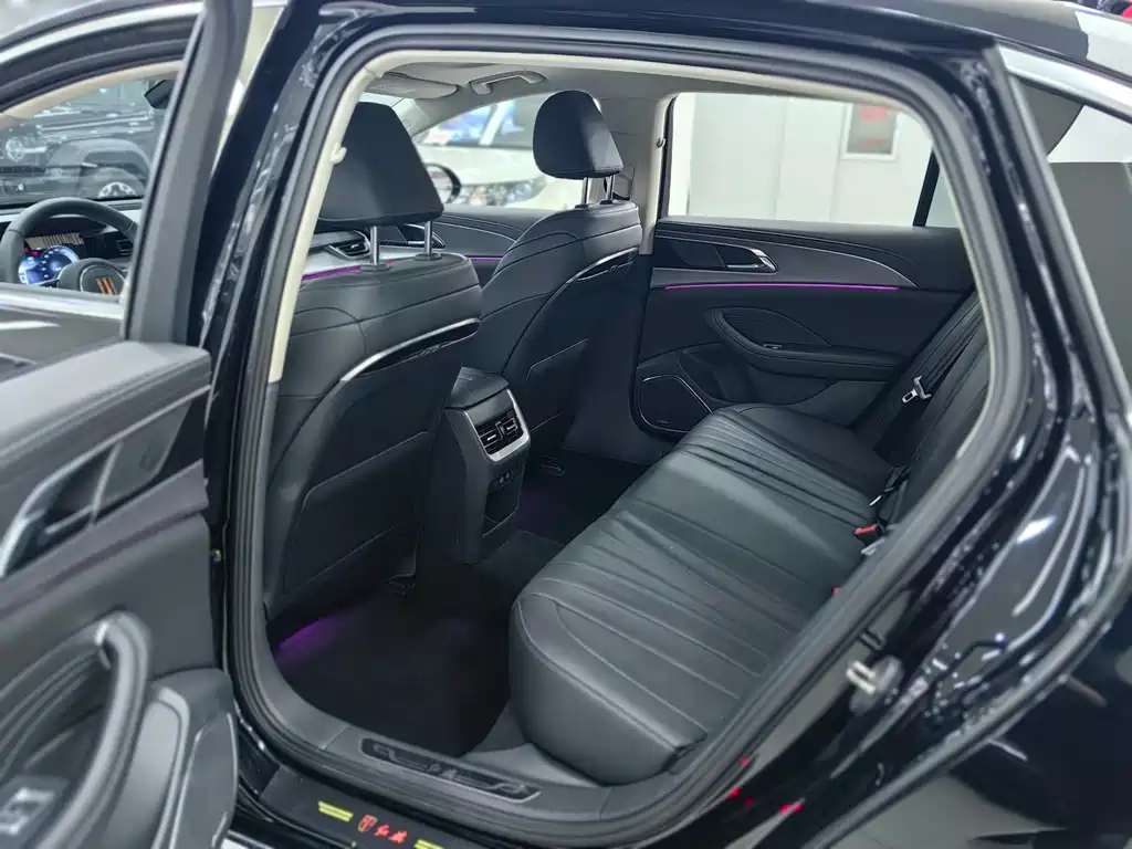 Hongqi Hongqi H5 2023 2.0T Automatic Intelligent Connectivity Flag Enjoyment Edition 2023 - thumbnail 5