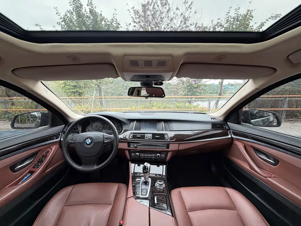 BMW BMW 5 Series 2014 525Li Leading Edition 2014 - thumbnail 6