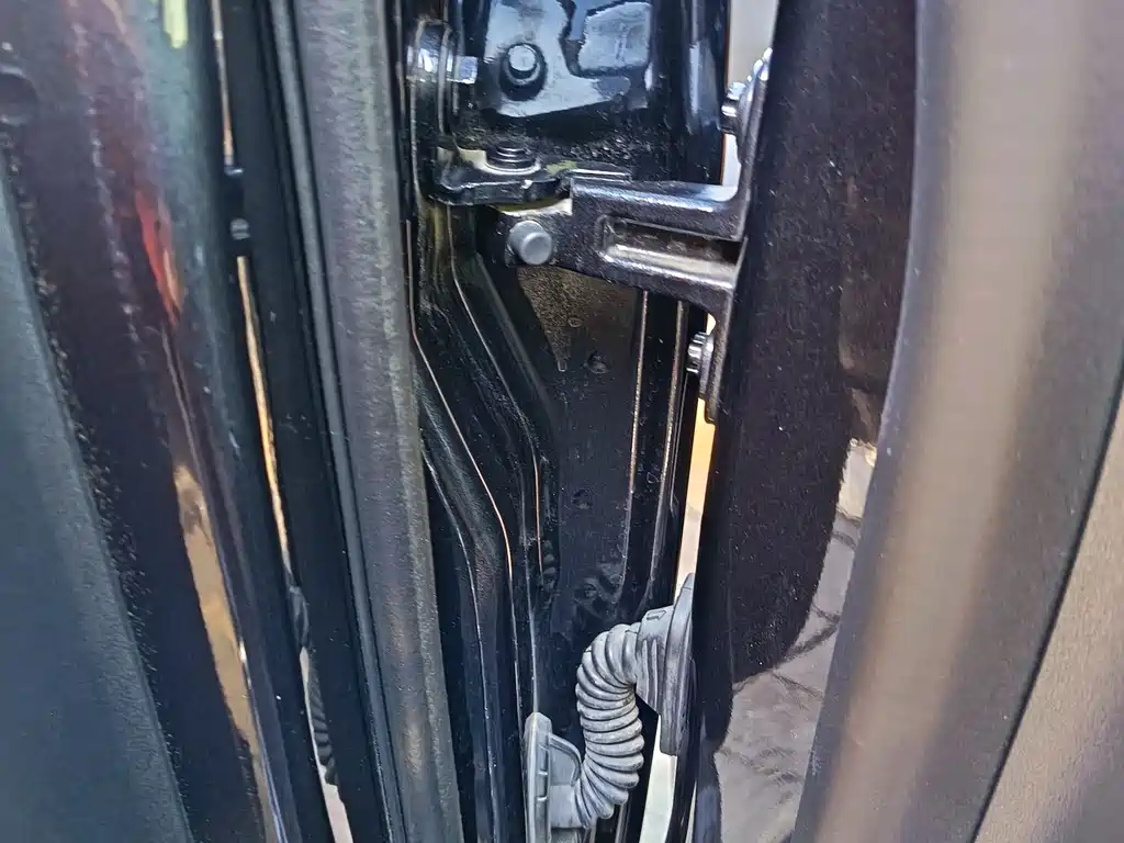 Tesla Model Y 2024 Rear-Wheel Drive 2024 - thumbnail 13