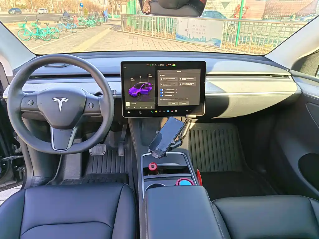 Tesla Model Y 2024 Rear-Wheel Drive 2024 - thumbnail 14