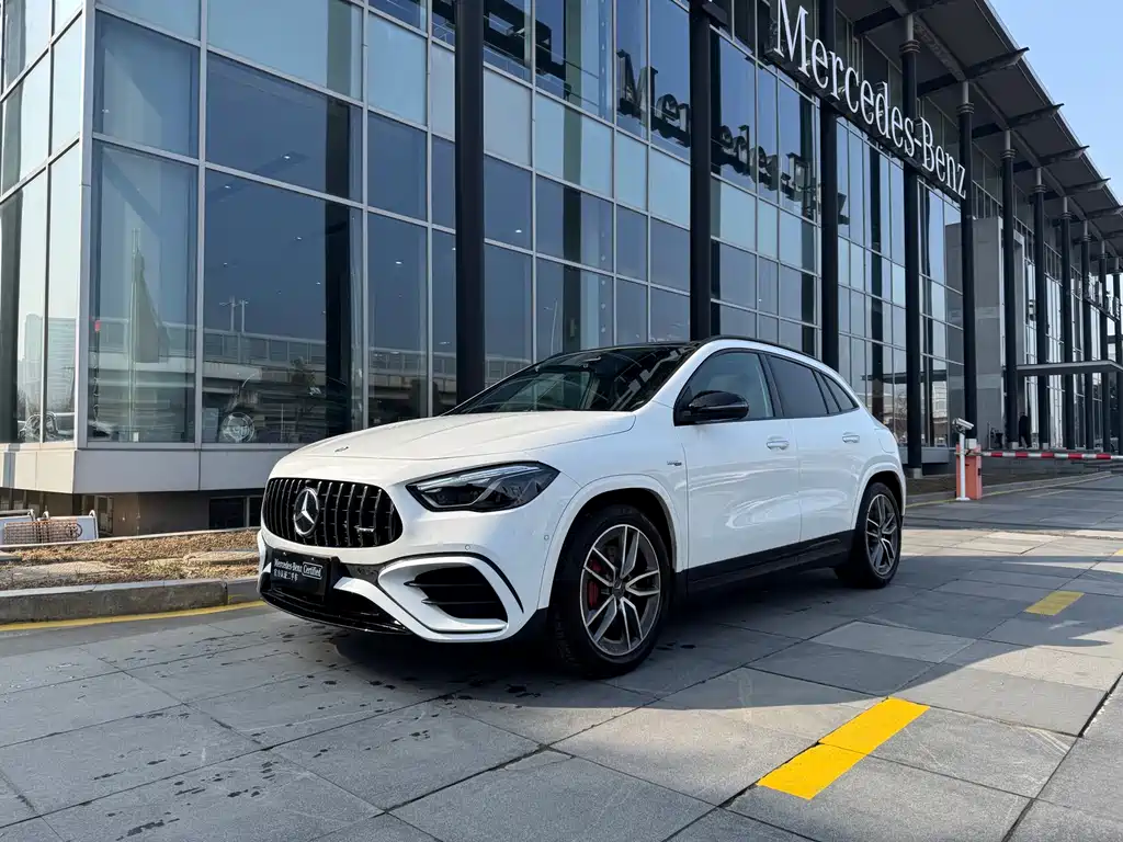 Mercedes-Benz Mercedes-Benz GLA AMG 2025 AMG GLA 35 4MATIC 2025 - thumbnail 2