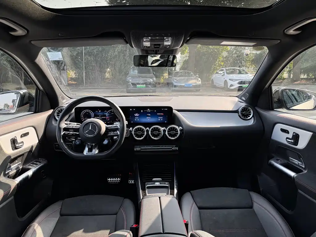 Mercedes-Benz Mercedes-Benz GLA AMG 2025 AMG GLA 35 4MATIC 2025 - thumbnail 11