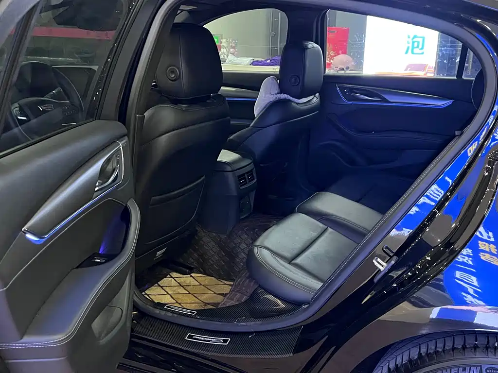 Cadillac Cadillac CT5 2024 28T Luxury Pro 2024 - thumbnail 8