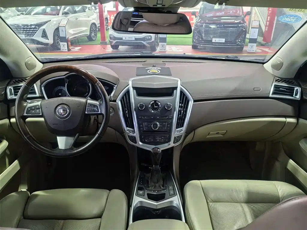 Cadillac Cadillac SRX 2010 3.0L Platinum Edition 2010 - thumbnail 8