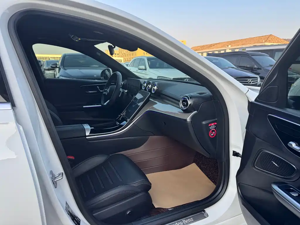 Mercedes-Benz Mercedes-Benz C-Class 2024 C 260 L Sport Edition 2024 - thumbnail 4