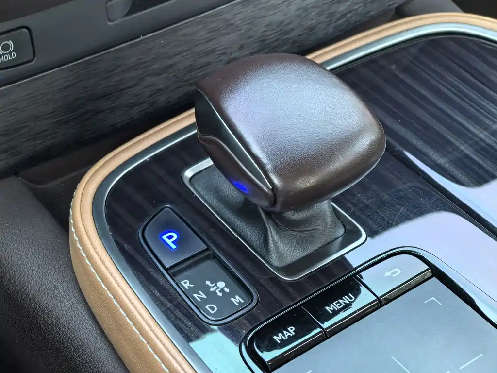 Lexus Lexus LS 500h F Sport 2020 Model 2020 - thumbnail 16