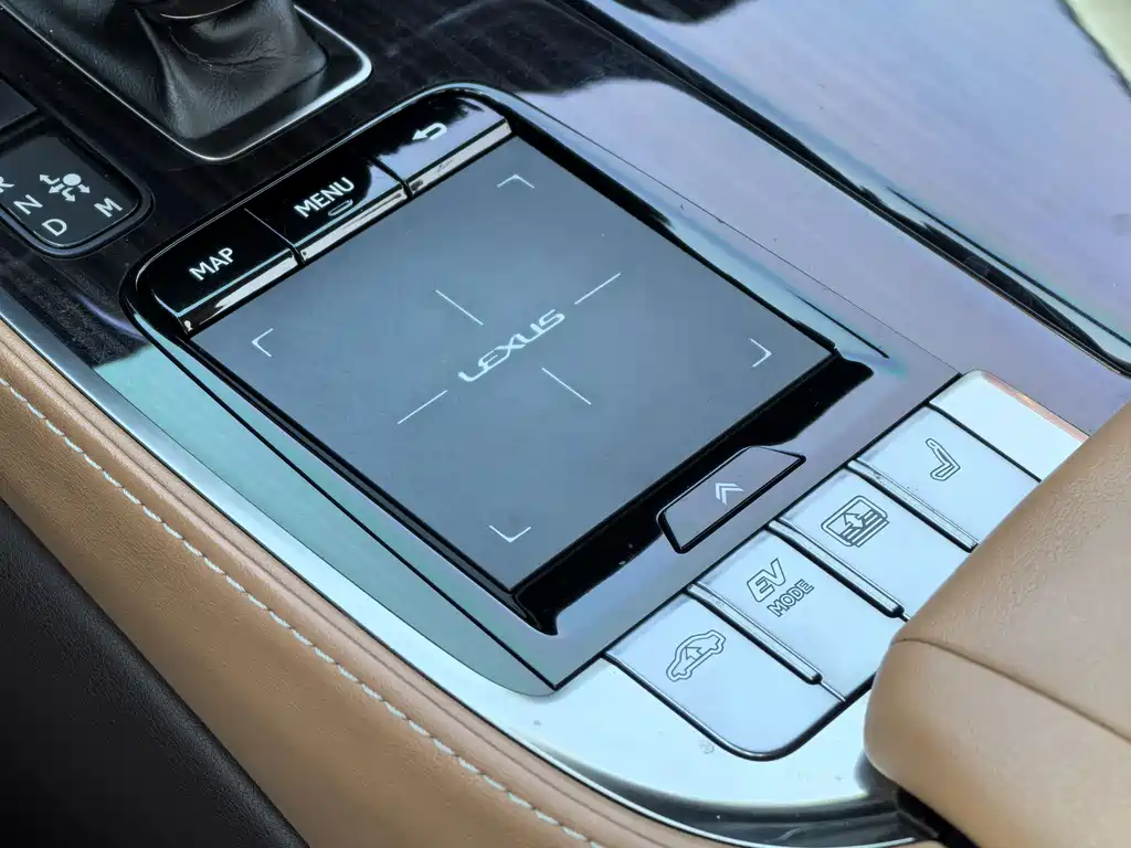 Lexus Lexus LS 500h F Sport 2020 Model 2020 - thumbnail 17
