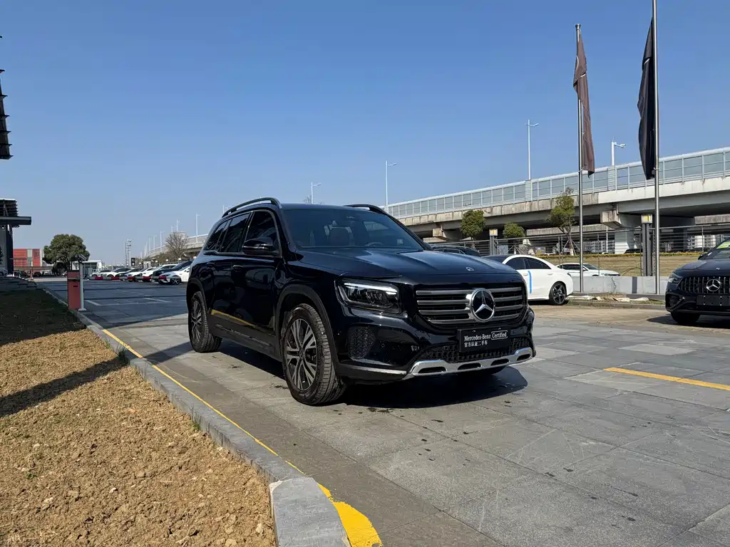 Mercedes-Benz Mercedes-Benz GLB 2025 GLB 220 Dynamic 2025 - thumbnail 4