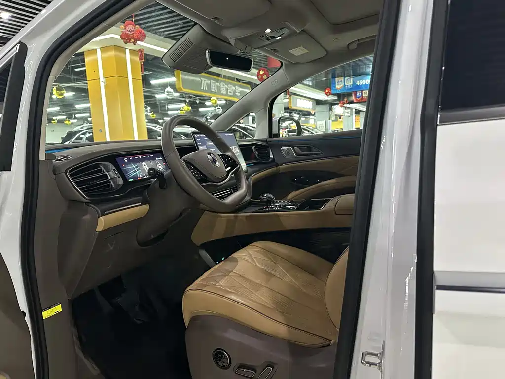 Denza DENZA D9 2022 EV 600 AWD Flagship Model 2023 - thumbnail 6