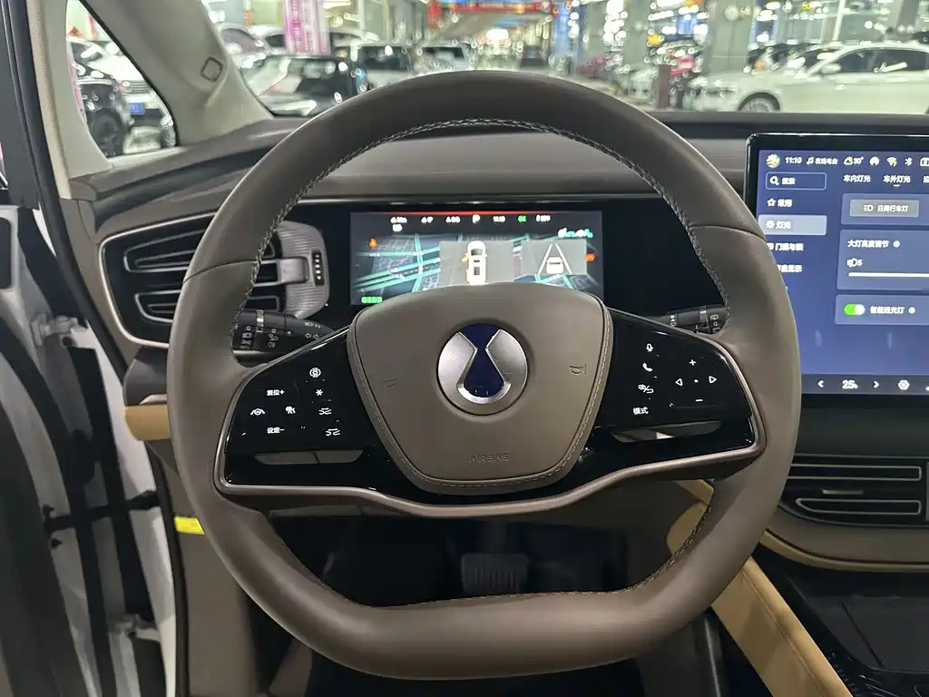 Denza DENZA D9 2022 EV 600 AWD Flagship Model 2023 - thumbnail 8