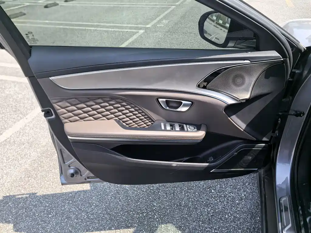 BYD BYD Han 2022 DM-i 121KM Premium Edition 2022 - thumbnail 4