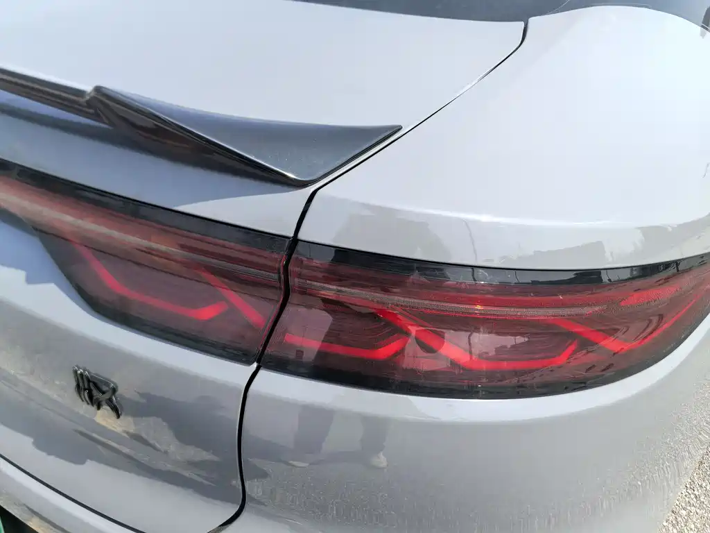 BYD BYD Han 2022 DM-i 121KM Premium Edition 2022 - thumbnail 14