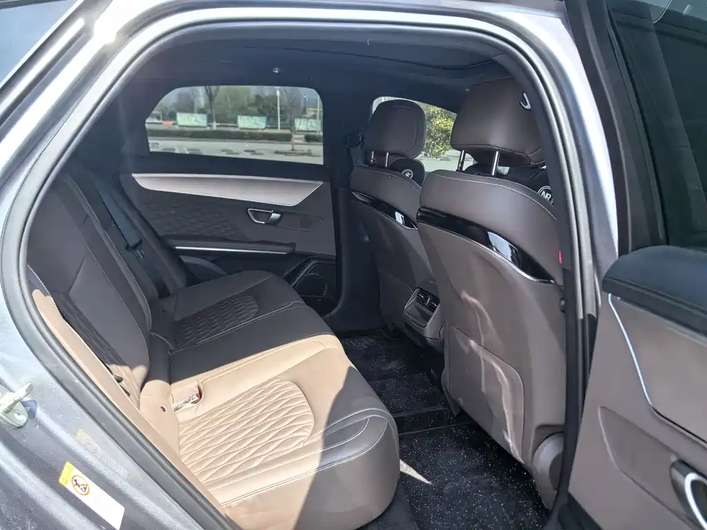 BYD BYD Han 2022 DM-i 121KM Premium Edition 2022 - thumbnail 24