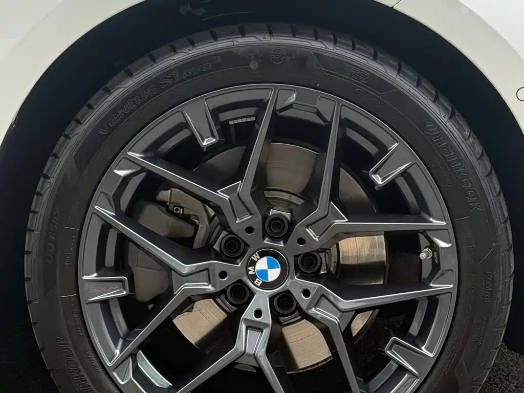 BMW BMW 3 Series 2024 330Li M Sport Shadow Night Package 2024 - thumbnail 4