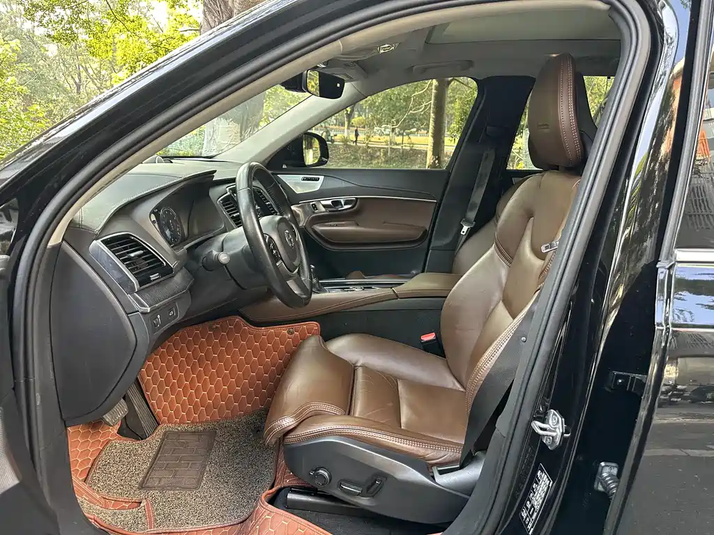 Volvo Volvo XC90 2020 T6 Inscription 7-seater 2020 - thumbnail 4
