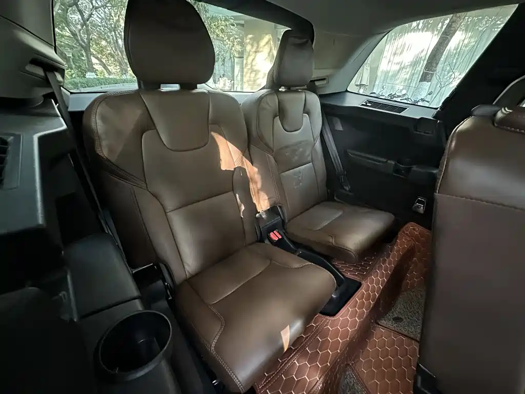 Volvo Volvo XC90 2020 T6 Inscription 7-seater 2020 - thumbnail 10