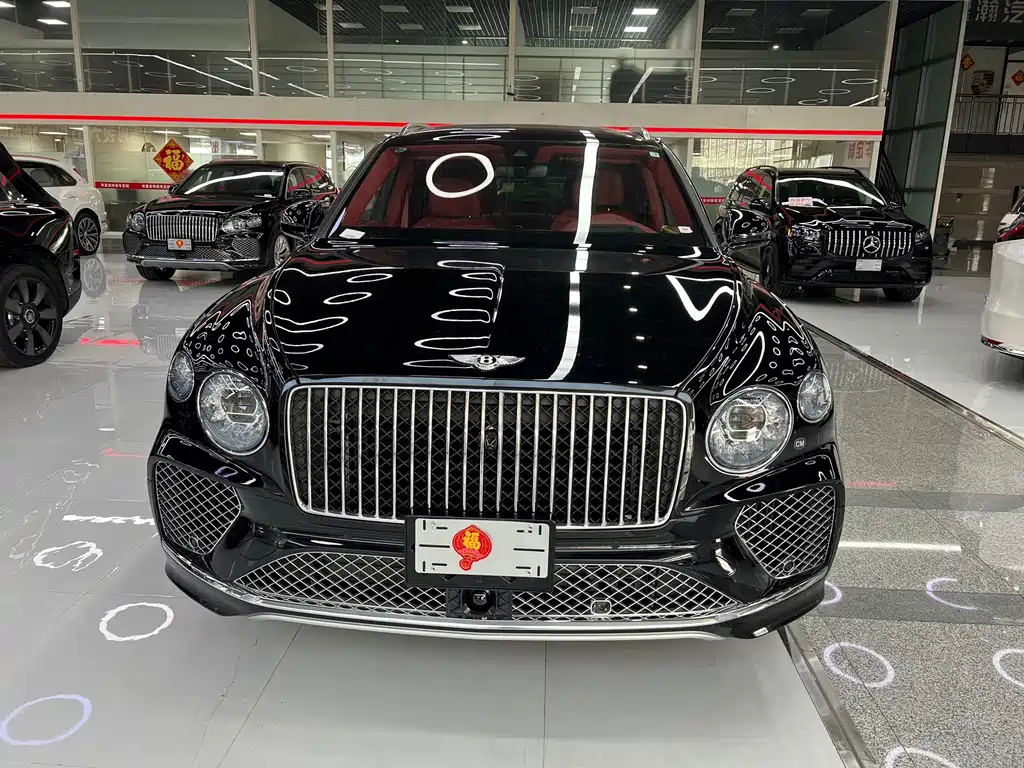 Bentley Bentayga 2025 4.0T V8 Extended Wheelbase Artistic Edition 2026 - thumbnail 2
